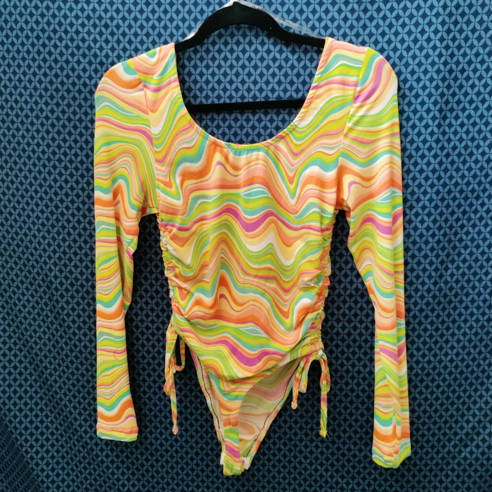 Almost Famous - Junior's long sleeve bodysuit with colorful swirl. New. Size - M - Picture 9 of 9